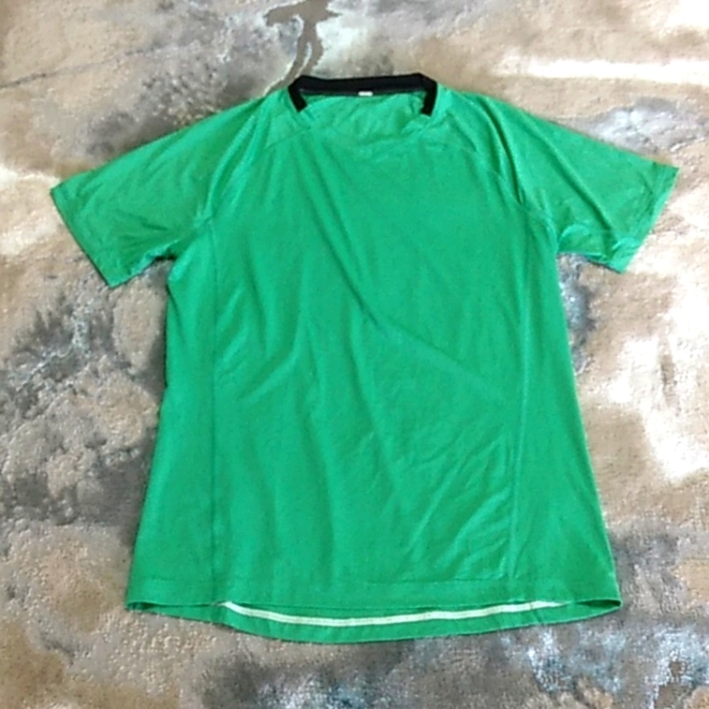 LULULEMON‎ FOCUS V NECK SHORT SLEEVE TOP
